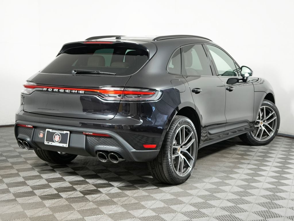 2026 Porsche Macan Base