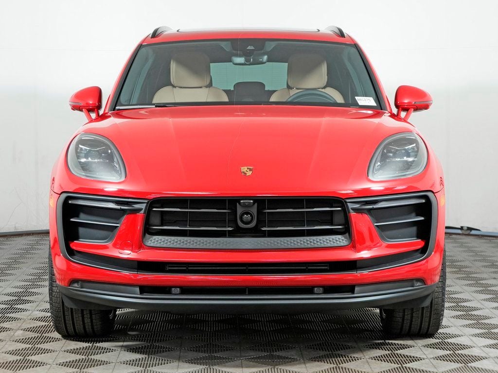2026 Porsche Macan Base