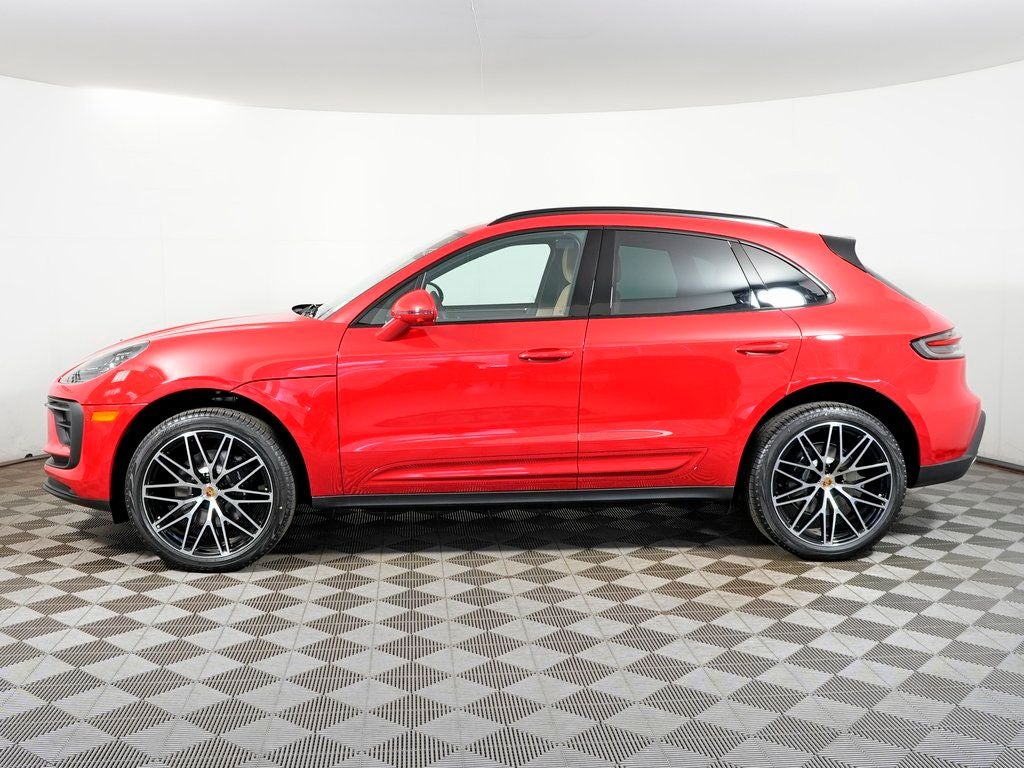2026 Porsche Macan Base
