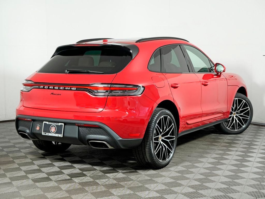 2026 Porsche Macan Base