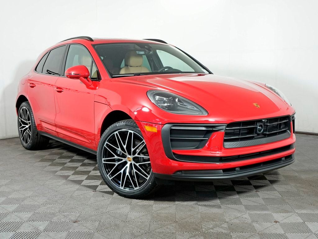 2026 Porsche Macan Base