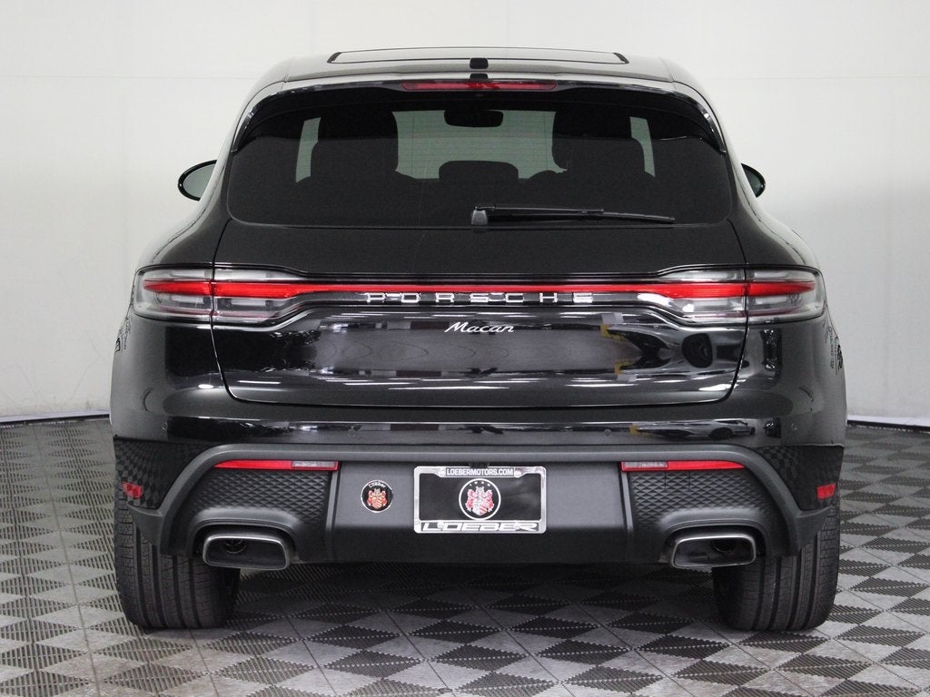 2025 Porsche Macan Base