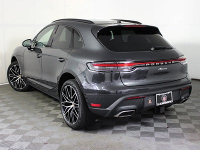 2025 Porsche Macan Base