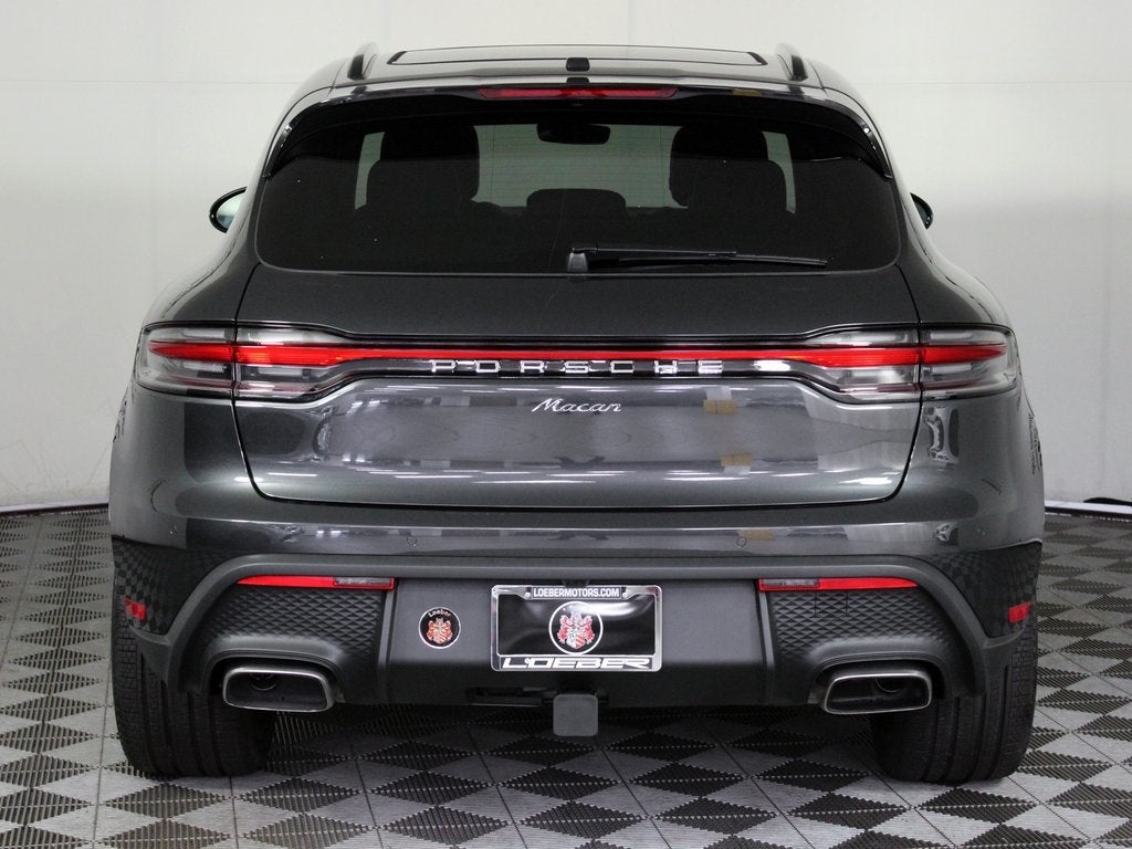2025 Porsche Macan Base