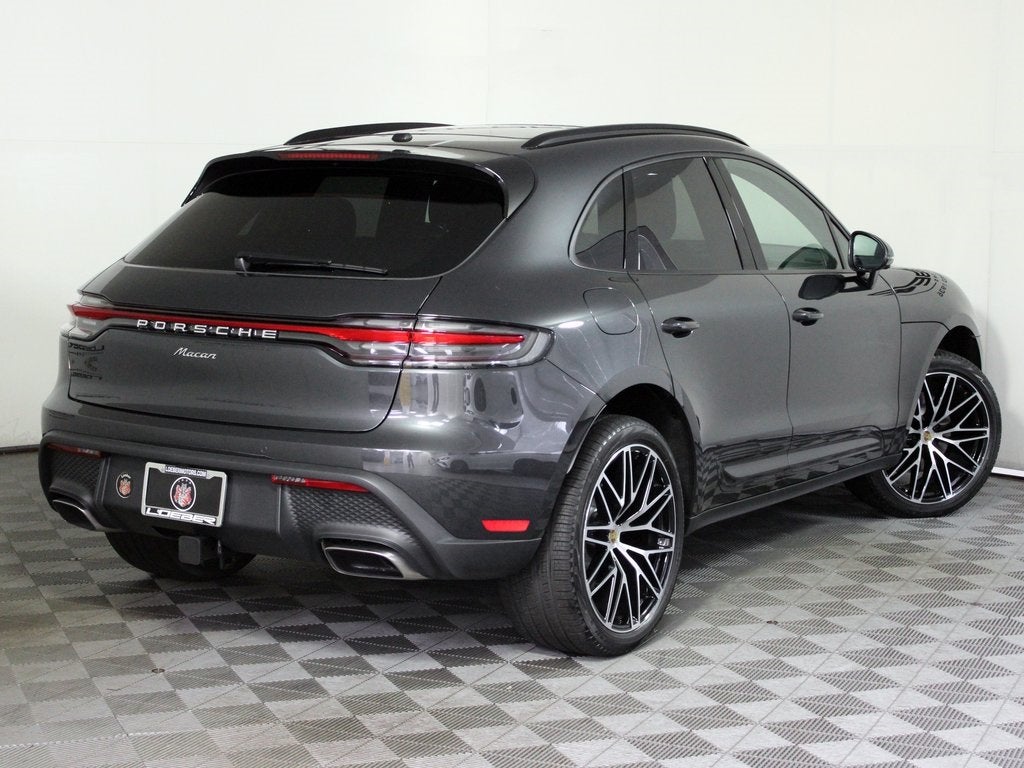 2025 Porsche Macan Base