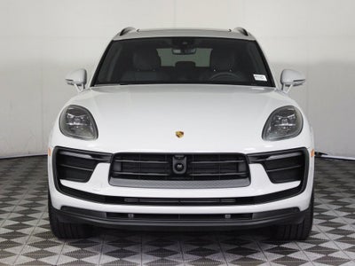 2026 Porsche Macan Base