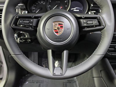 2026 Porsche Macan Base