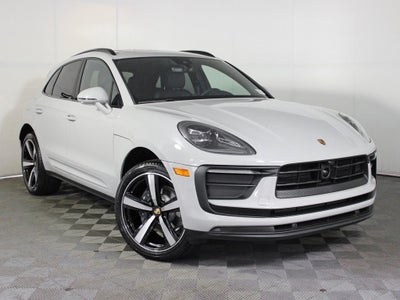 2026 Porsche Macan Base