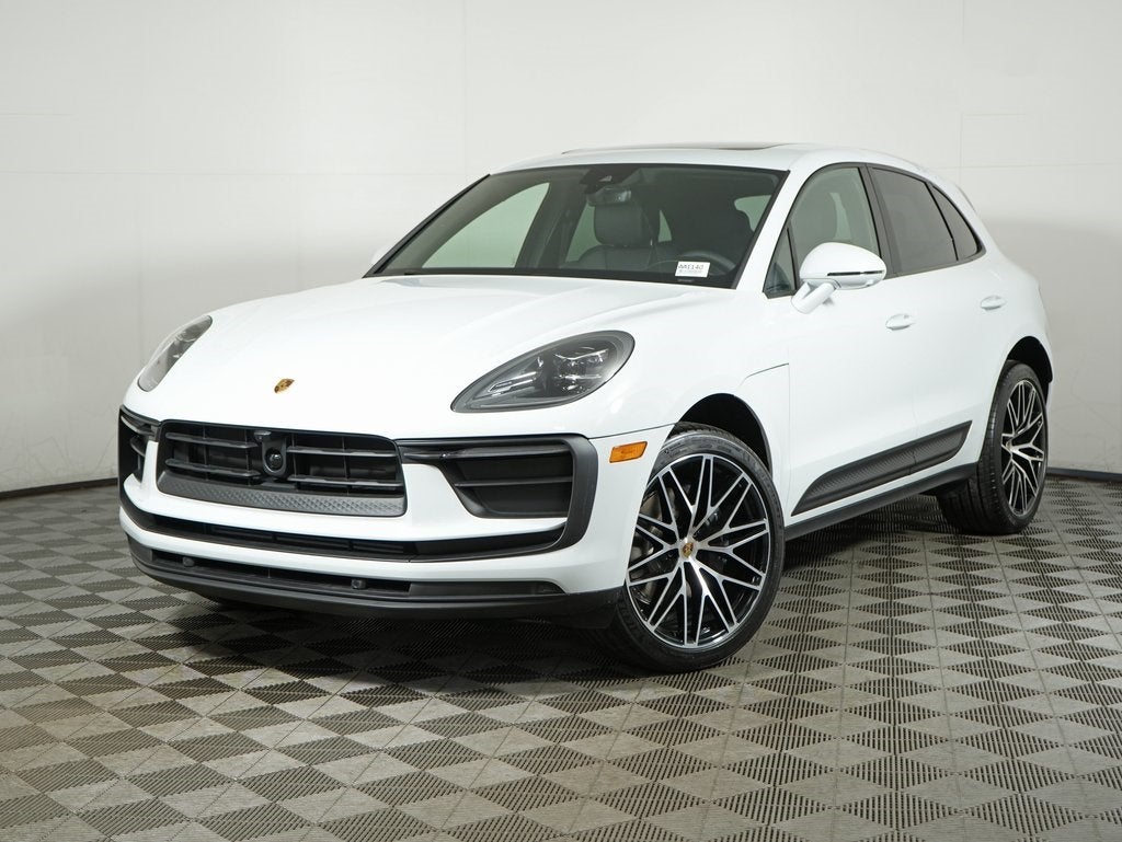 2026 Porsche Macan Base