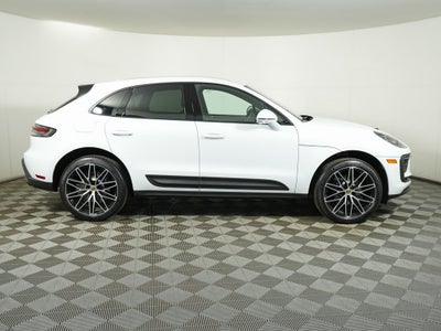 2026 Porsche Macan Base
