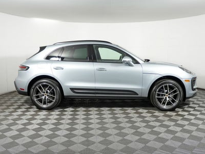 2026 Porsche Macan Base