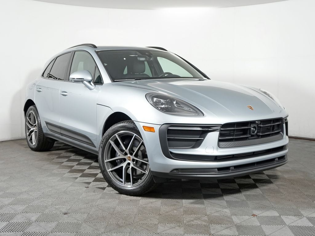 2026 Porsche Macan Base