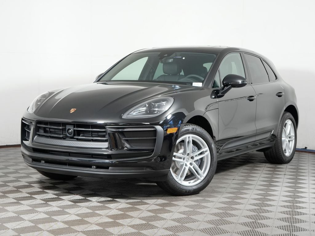 2026 Porsche Macan Base