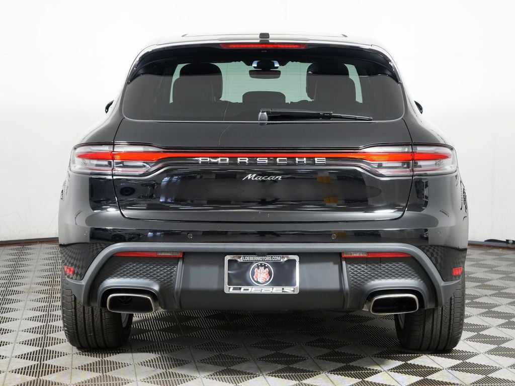 2026 Porsche Macan Base