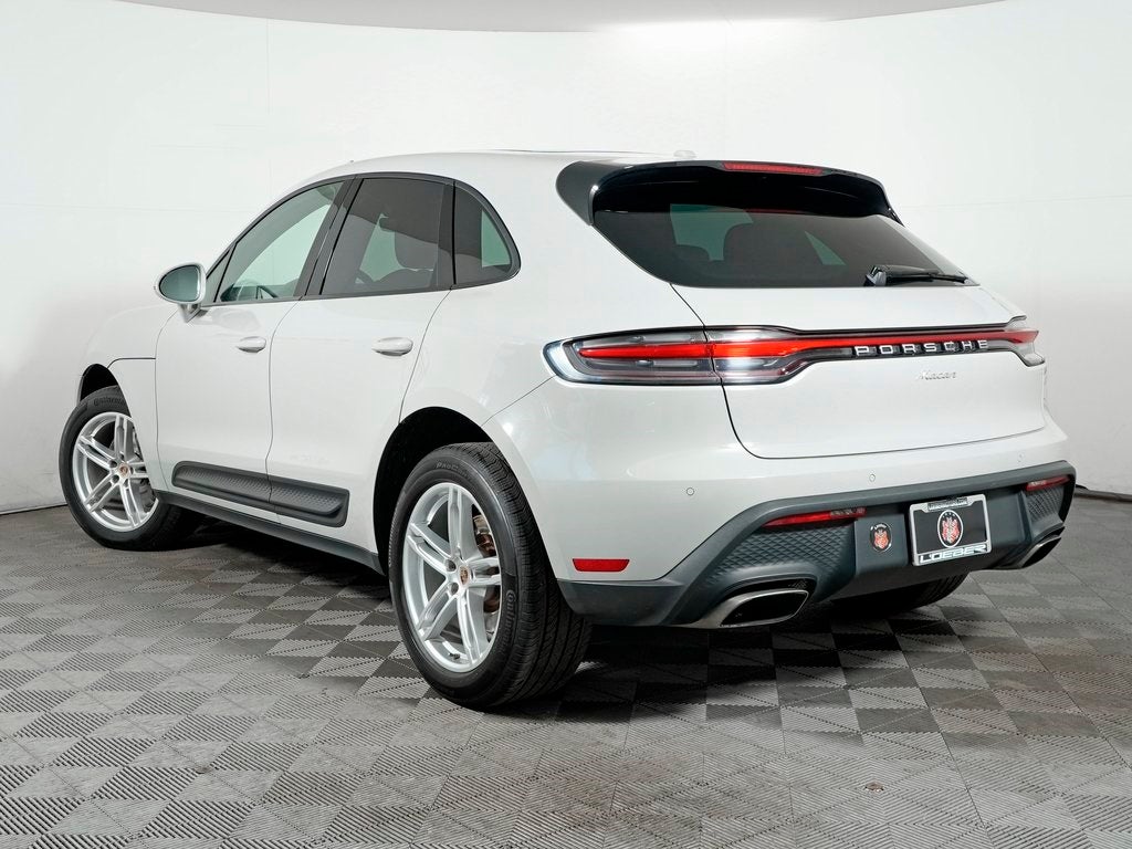 2023 Porsche Macan Base