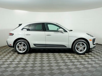 2023 Porsche Macan Base
