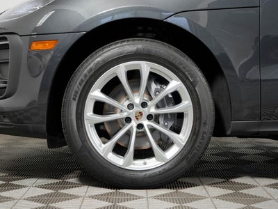 2023 Porsche Macan Base