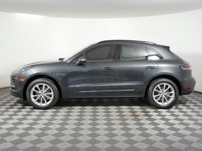 2023 Porsche Macan Base