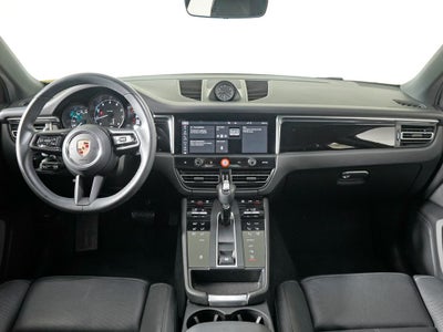 2023 Porsche Macan Base