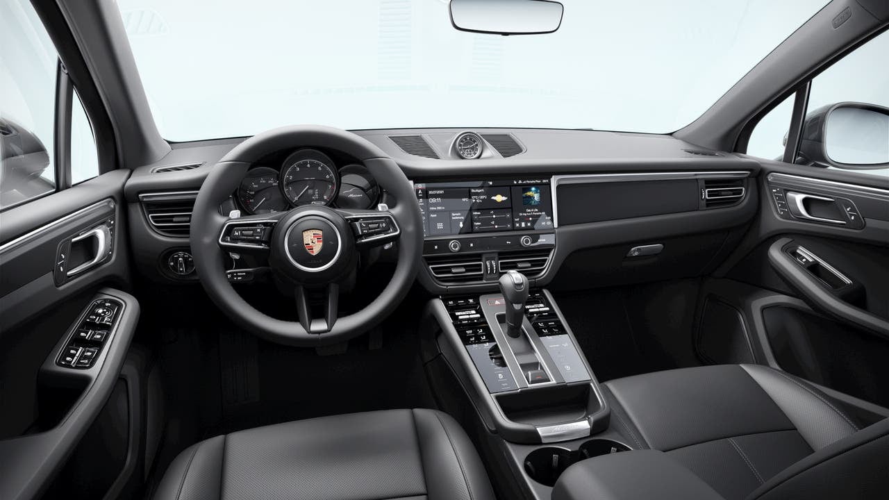 2023 Porsche Macan Base