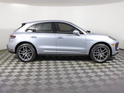 2024 Porsche Macan Base