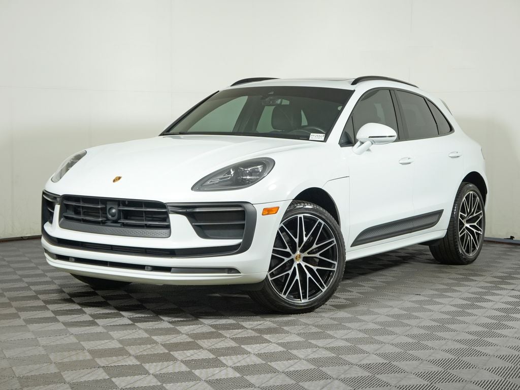 2024 Porsche Macan Base