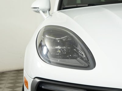2024 Porsche Macan Base