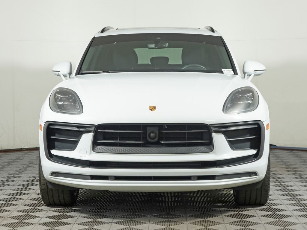 2024 Porsche Macan Base