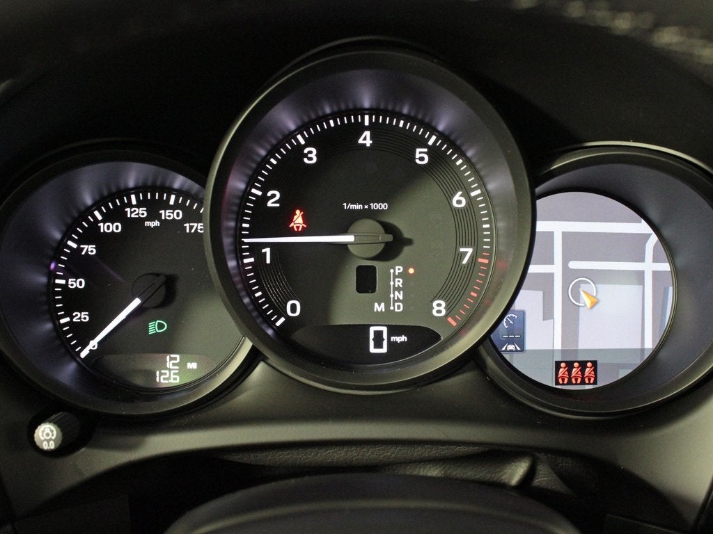 2025 Porsche Macan Base