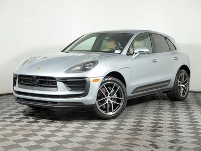 2025 Porsche Macan Base