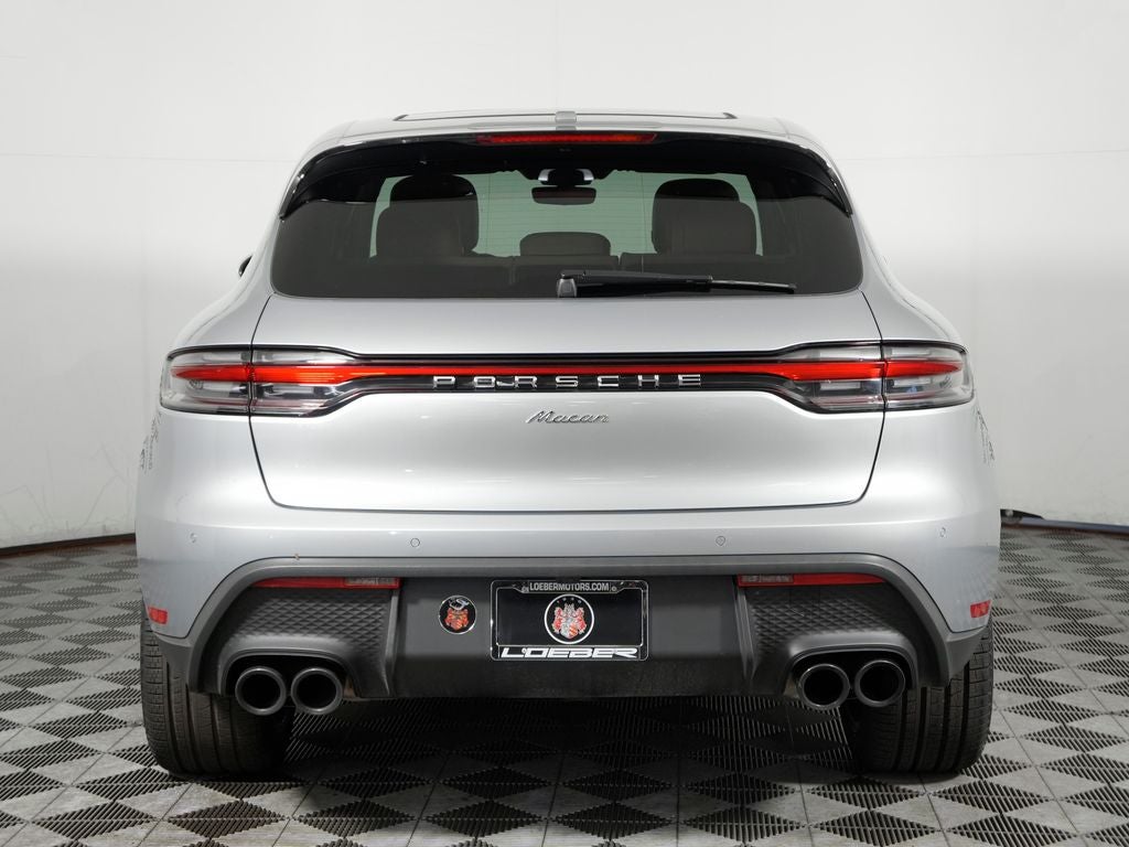 2025 Porsche Macan Base