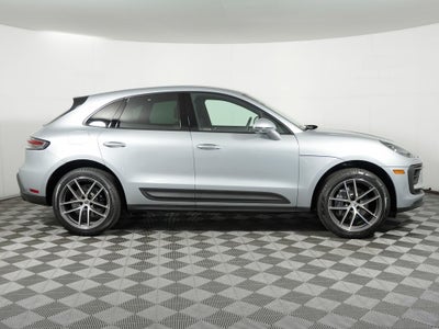 2025 Porsche Macan Base