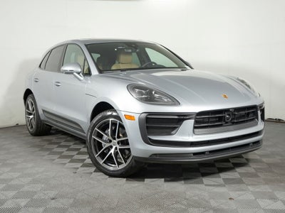 2025 Porsche Macan Base