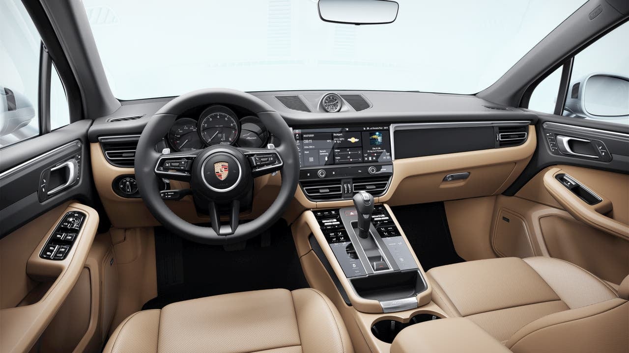 2025 Porsche Macan Base