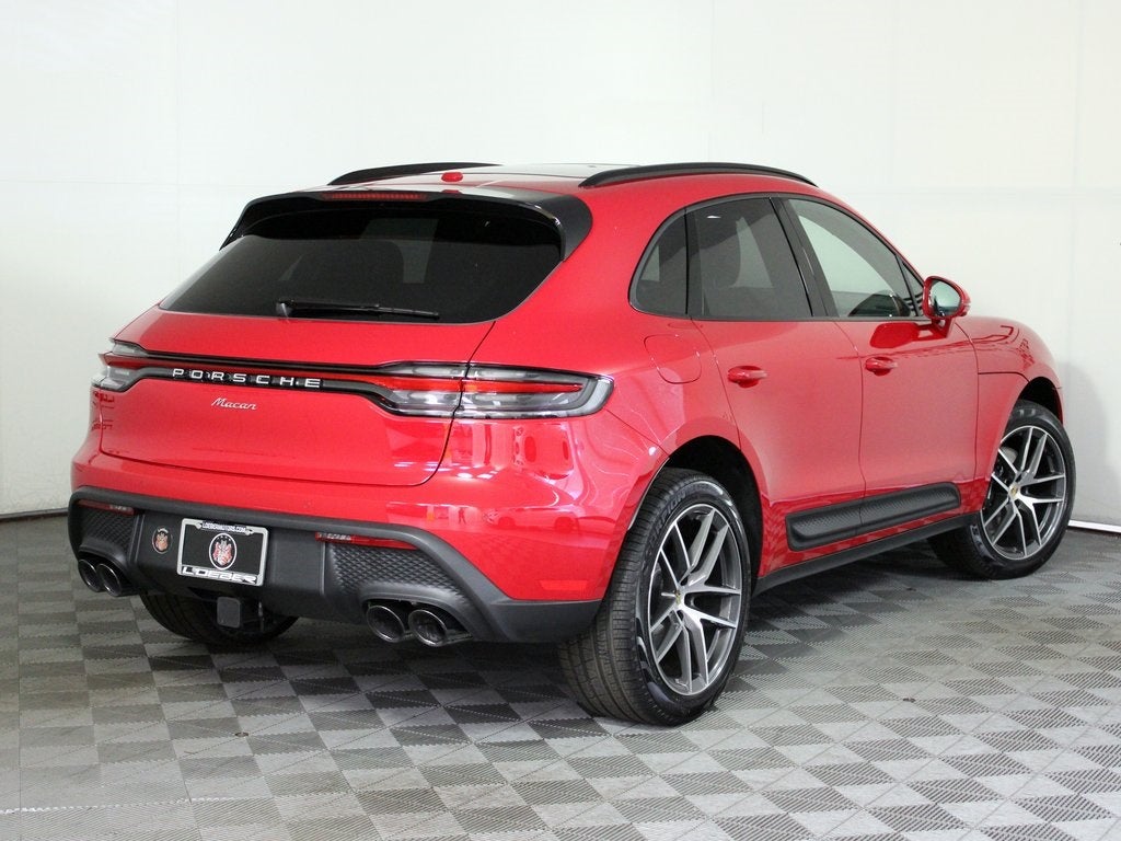 2025 Porsche Macan Base