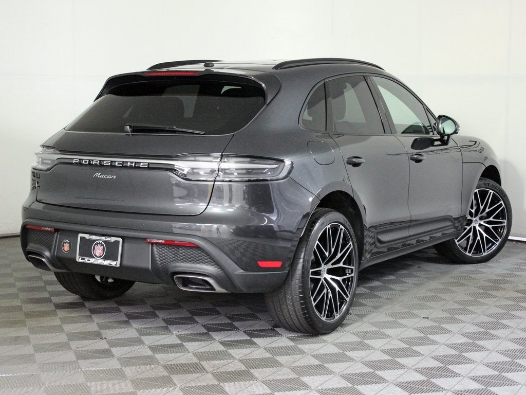 2026 Porsche Macan Base
