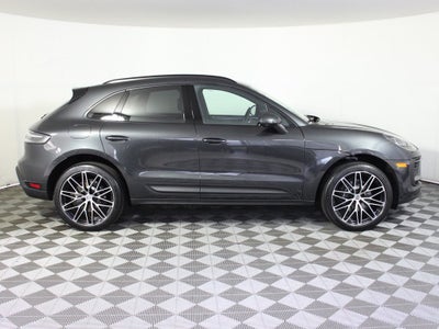 2026 Porsche Macan Base