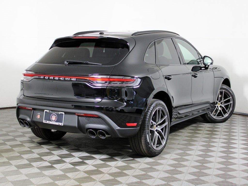 2026 Porsche Macan Base