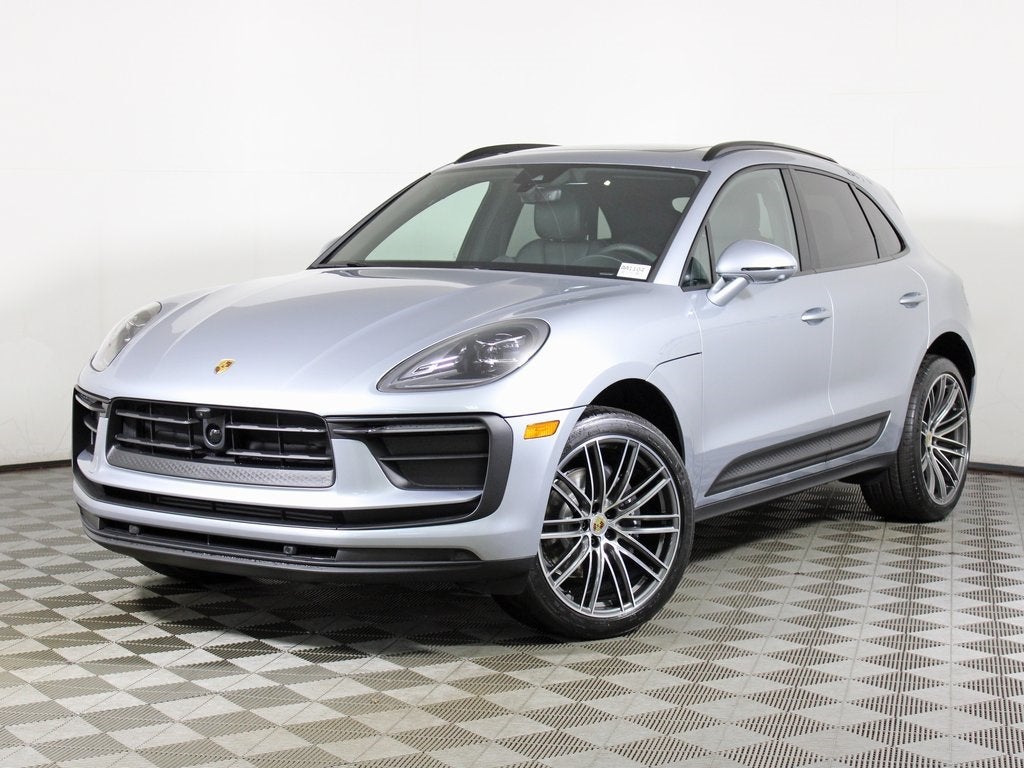 2026 Porsche Macan Base