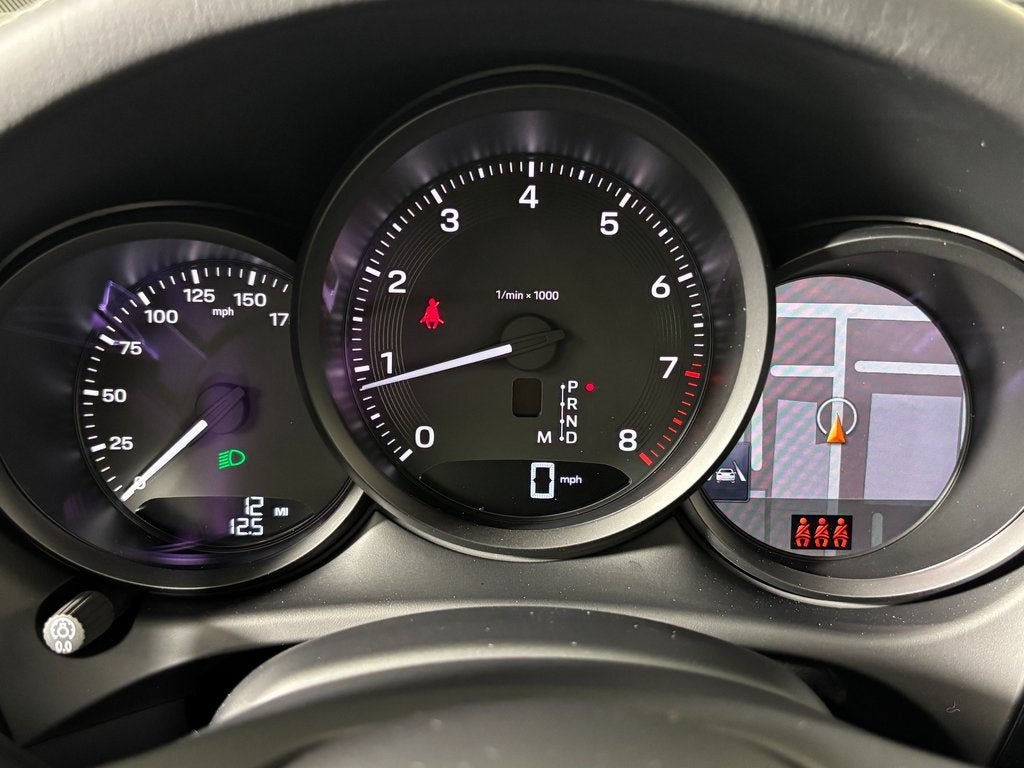 2026 Porsche Macan Base