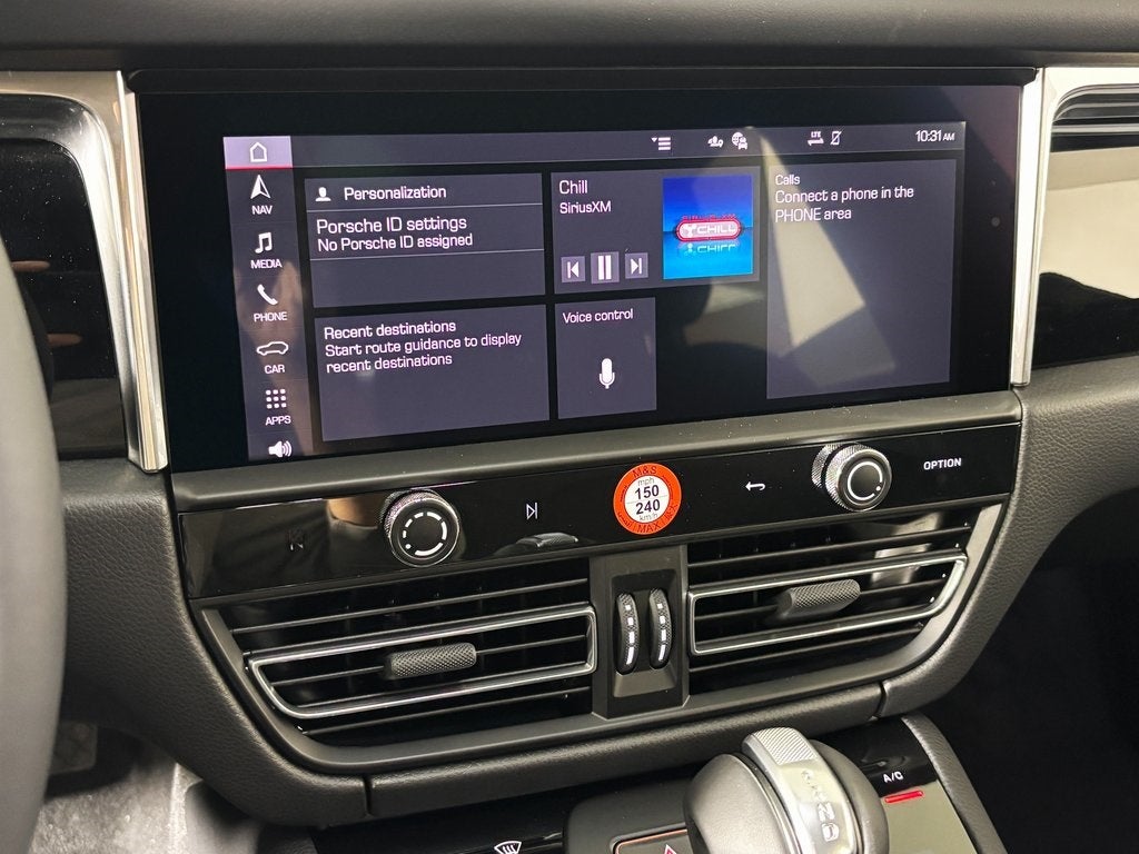 2026 Porsche Macan Base