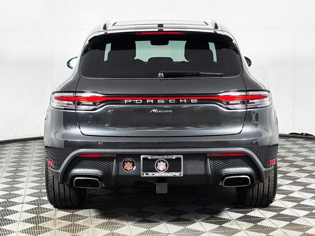 2026 Porsche Macan Base