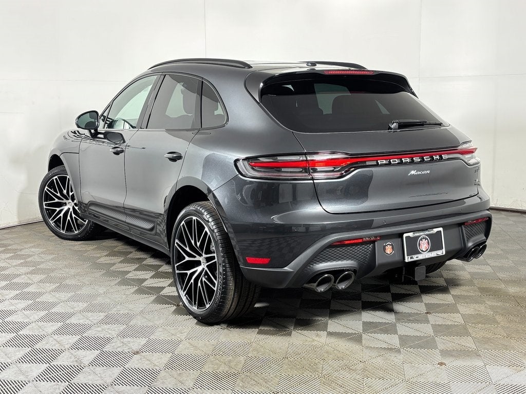 2026 Porsche Macan Base