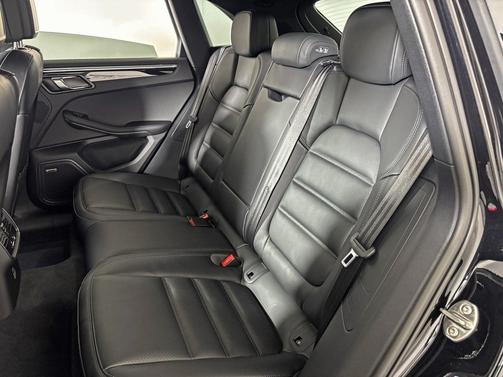 2026 Porsche Macan T