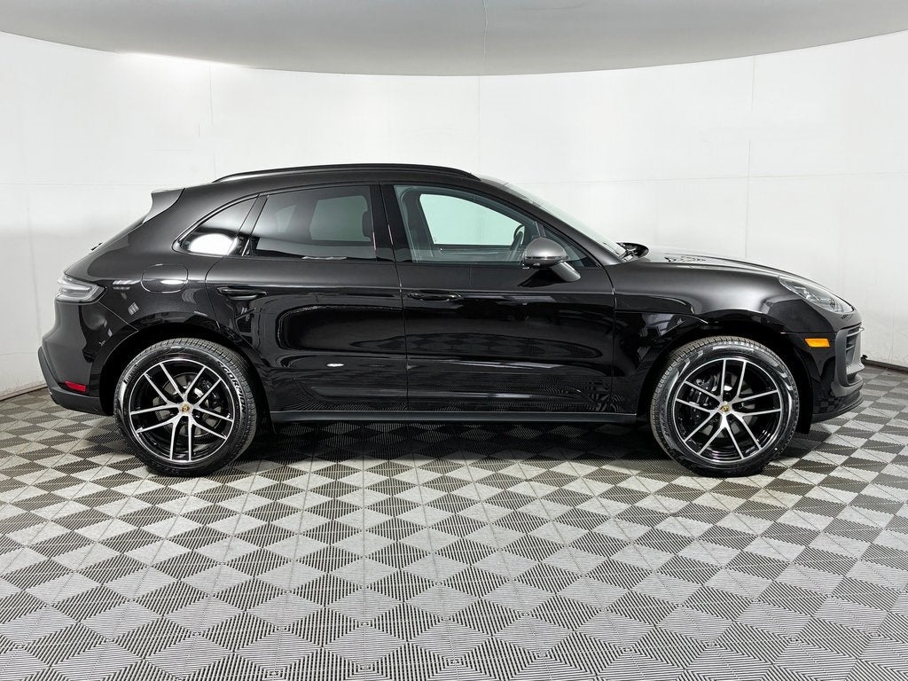 2026 Porsche Macan T
