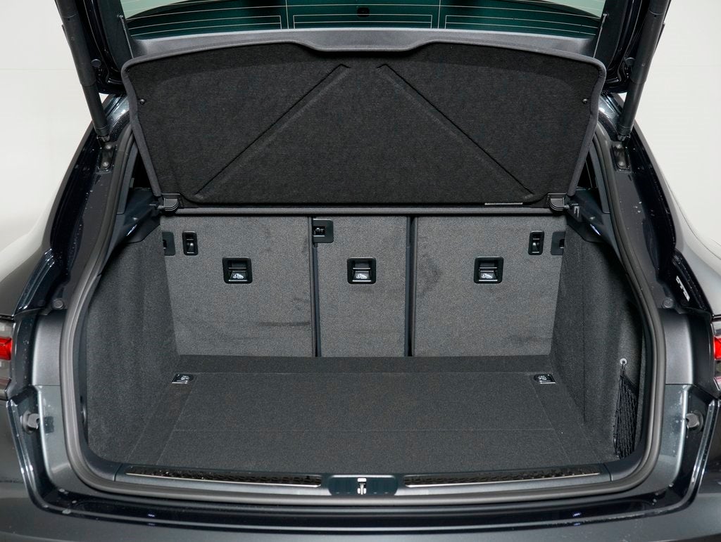 2026 Porsche Macan T