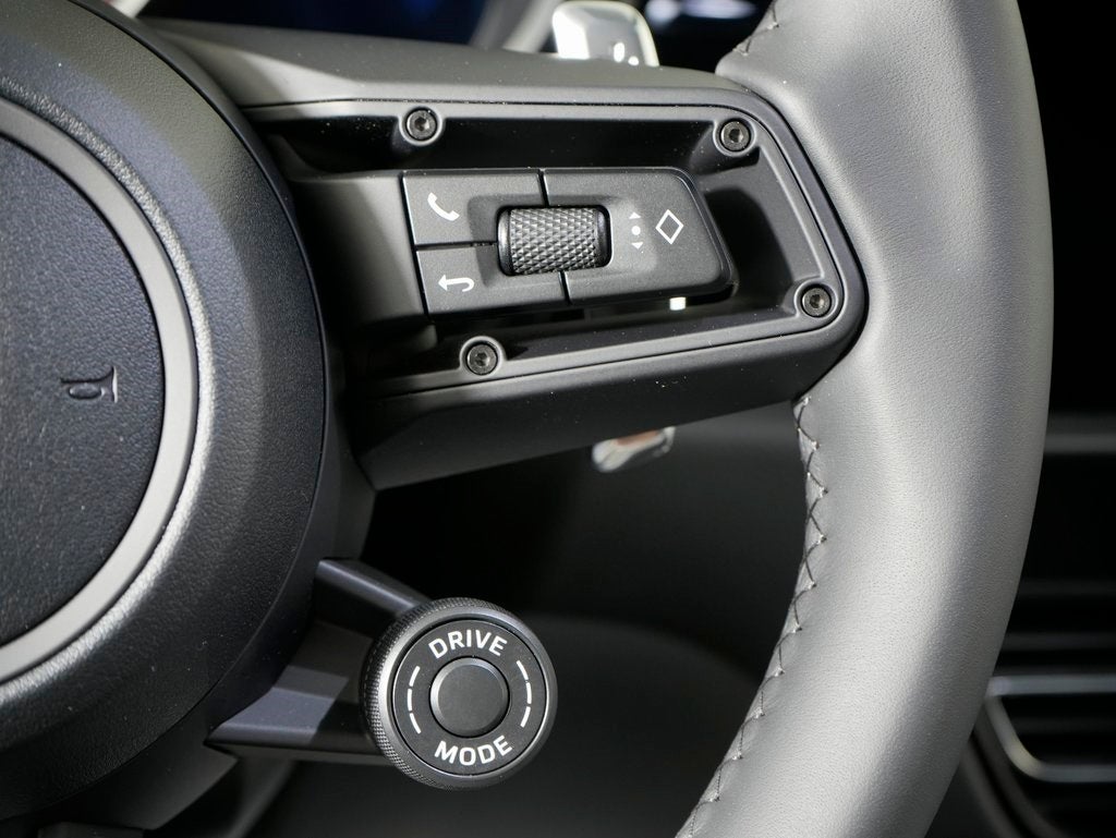 2026 Porsche Macan T