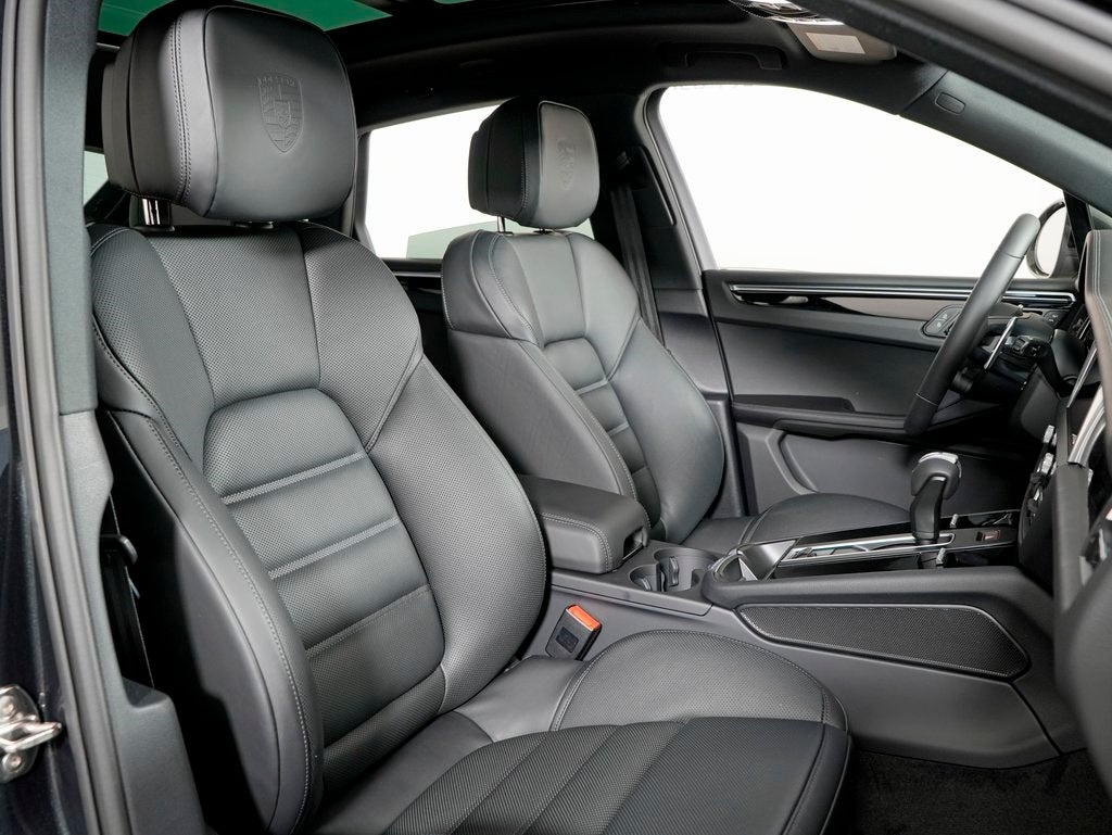 2026 Porsche Macan T