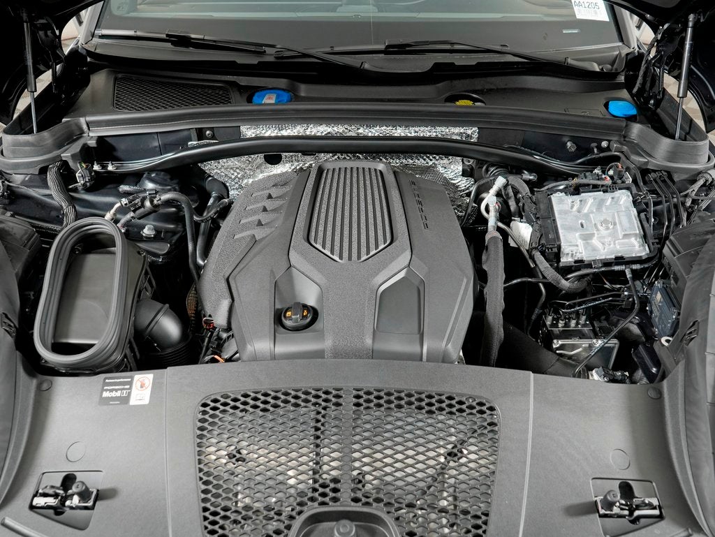 2026 Porsche Macan T