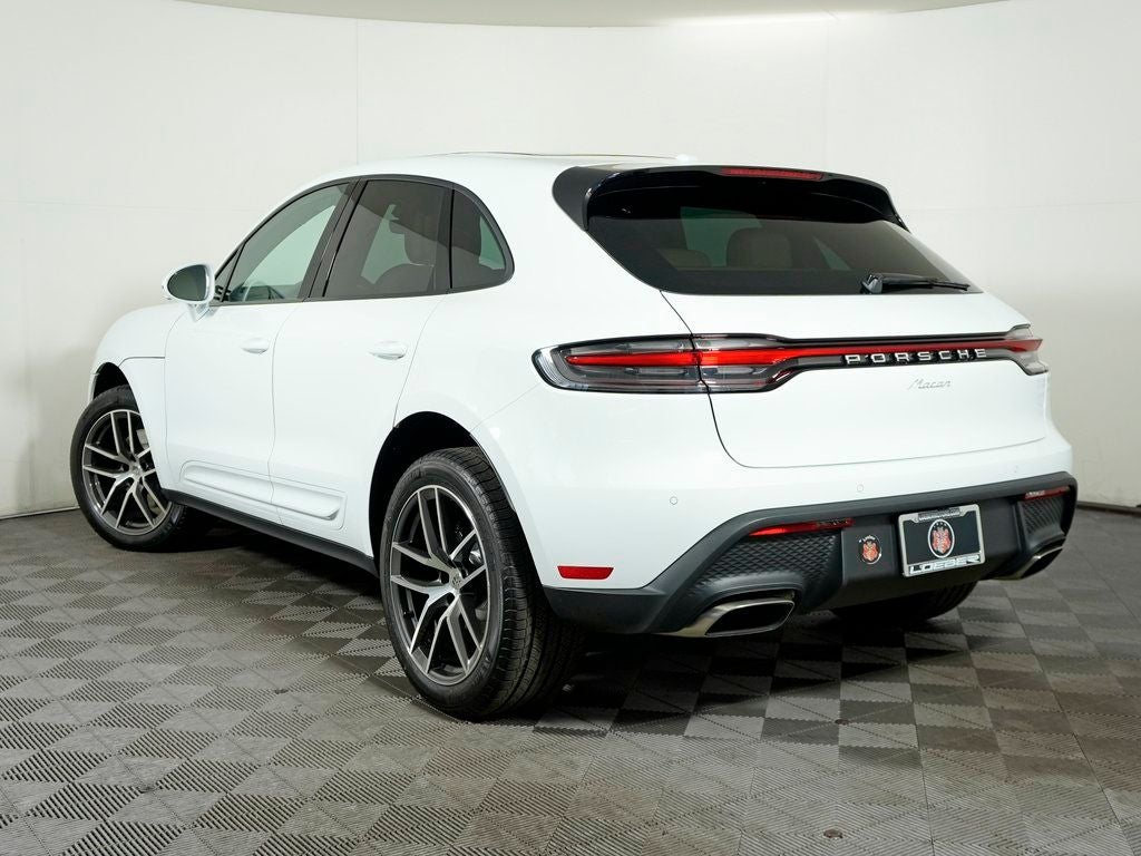 2026 Porsche Macan Base
